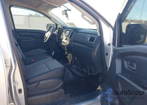 2017 Nissan Titan Xd S Diesel z USA, uszkodzony, nr VIN 1N6BA1F39HN522831